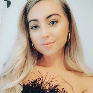 Meet your Posher, Victoria